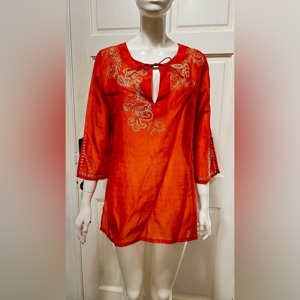 Chico's Cotton & SilkVibrant Orange Tunic with Gold Embroidery Size 1. A1